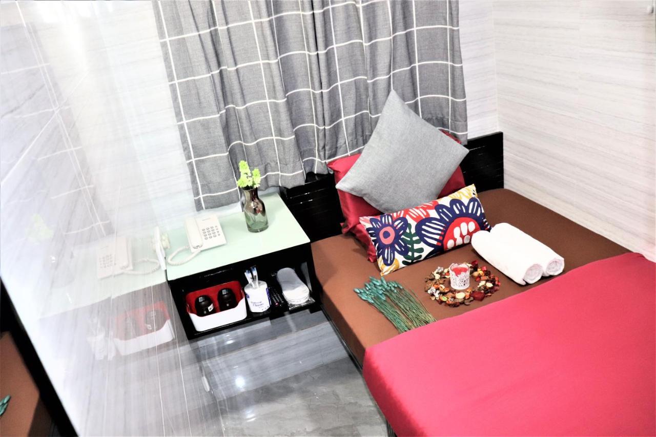 Metrocity Lounge Hong Kong Bagian luar foto
